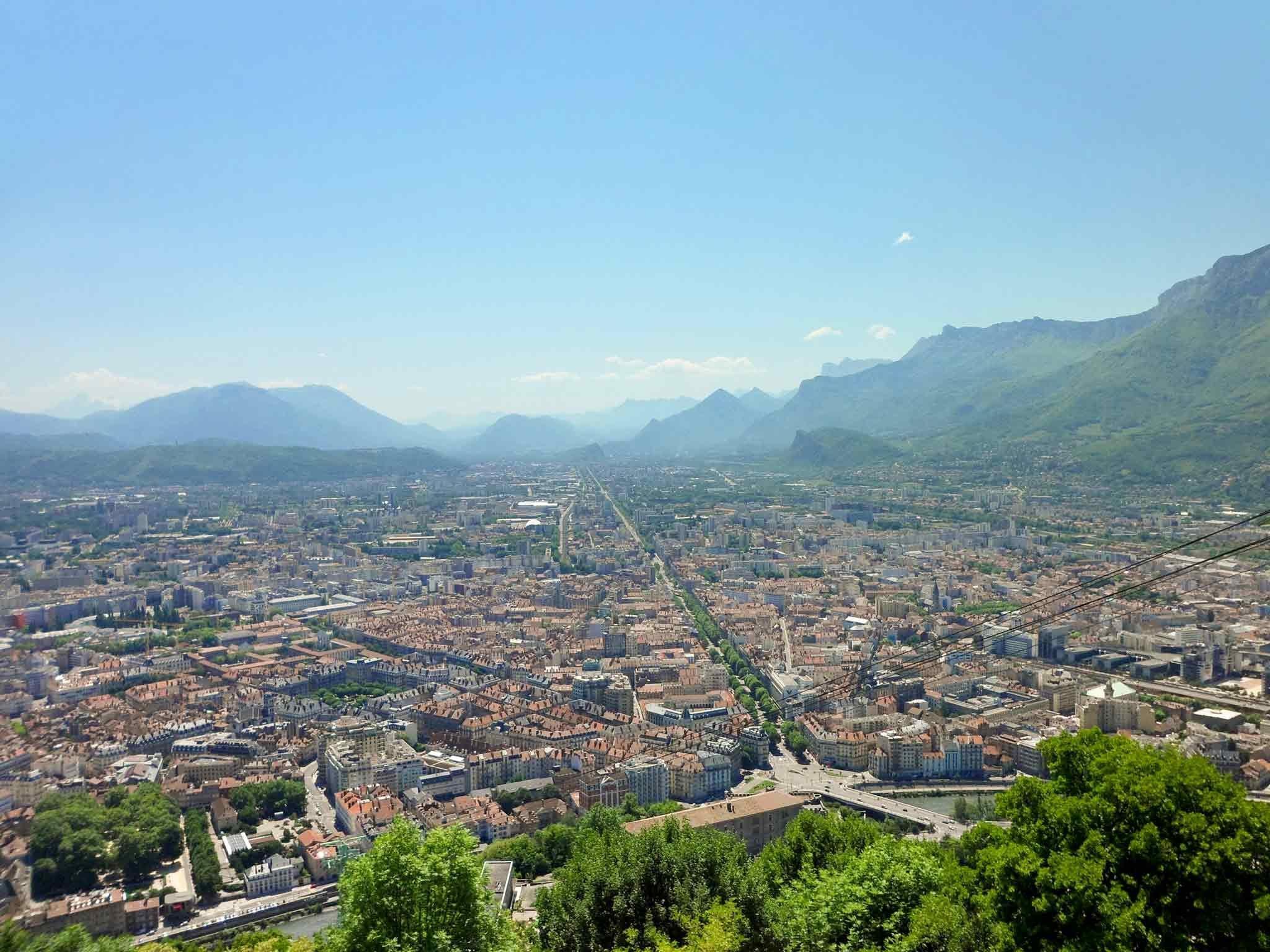 Ibis Grenoble Universite Gières Екстериор снимка